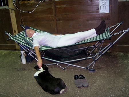 Elizabeth and Minnie relax